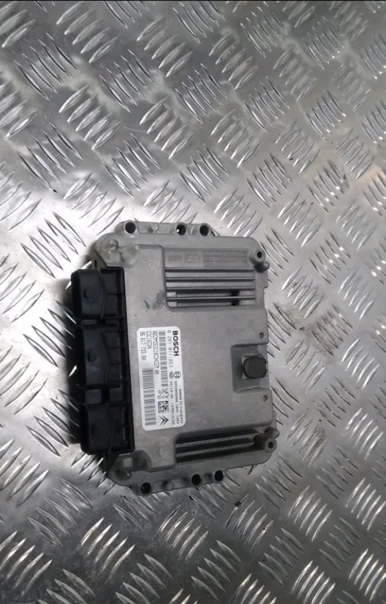 Calculateur moteur Peugeot 307 (3A-C) 1.6 hdi (2005-2009) 5 portes occasion
