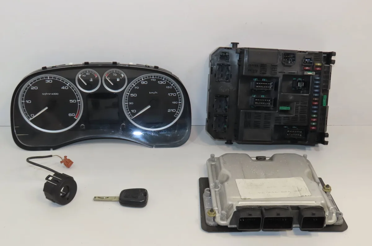 Calculateur moteur Peugeot 307 (3A-C) 2.0 hdi 110 (2000-2007) occasion