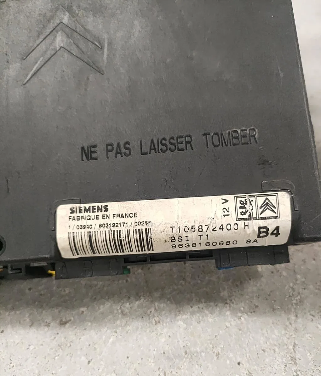 Calculateur moteur PEUGEOT 307 PHASE 2 CABRIOLET occasion