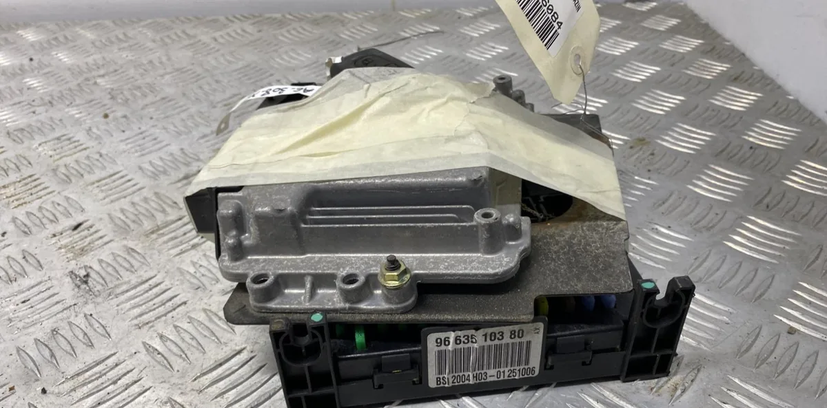 Calculateur moteur PEUGEOT 307 PHASE 2 occasion
