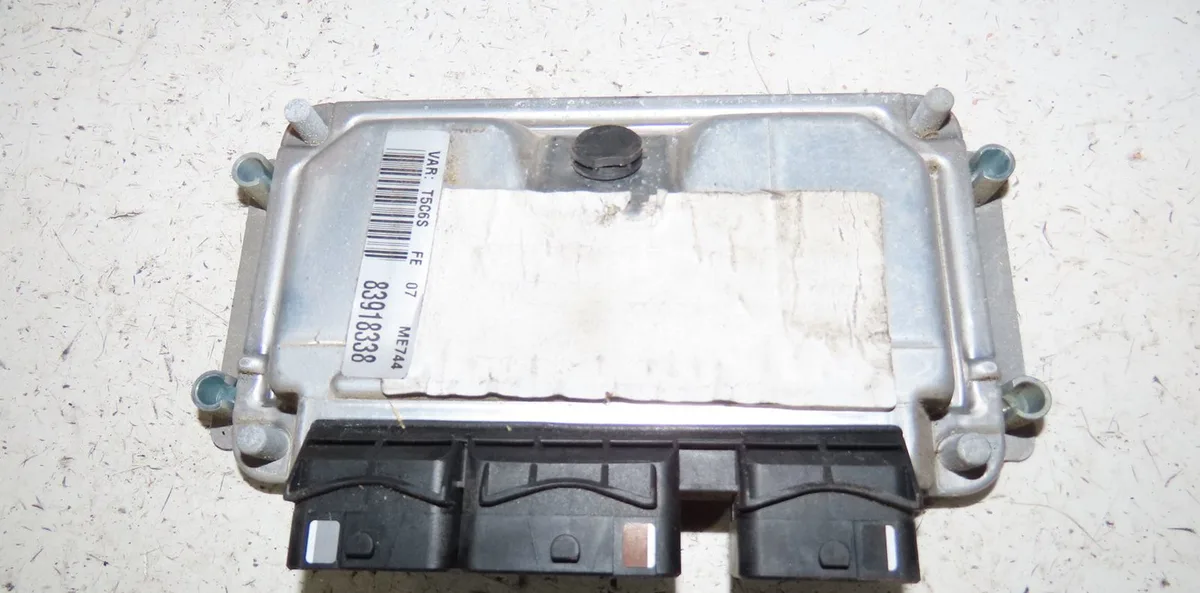 Calculateur moteur Peugeot 307 SW (3H) 1.6 16v (2002-2008) occasion