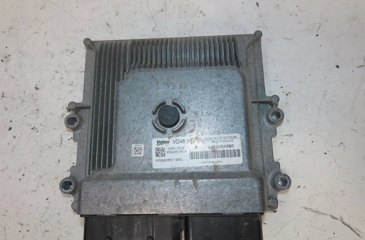 Calculateur moteur Peugeot 308 II (LB_, LP_, LW_, LH_, L3_) 1.2 thp 110 (2013-2021) occasion