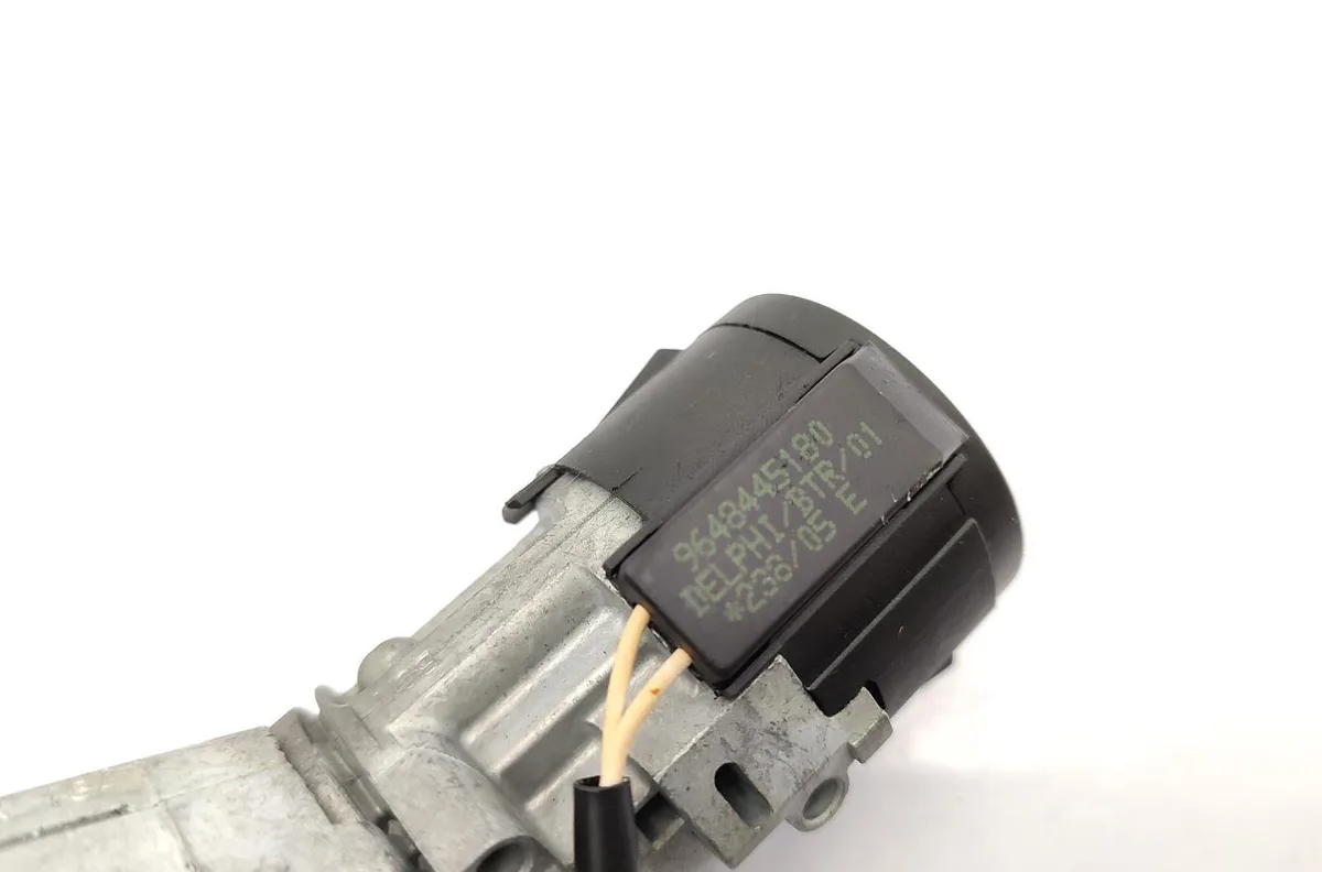 Calculateur moteur PEUGEOT 407 PHASE 1 occasion
