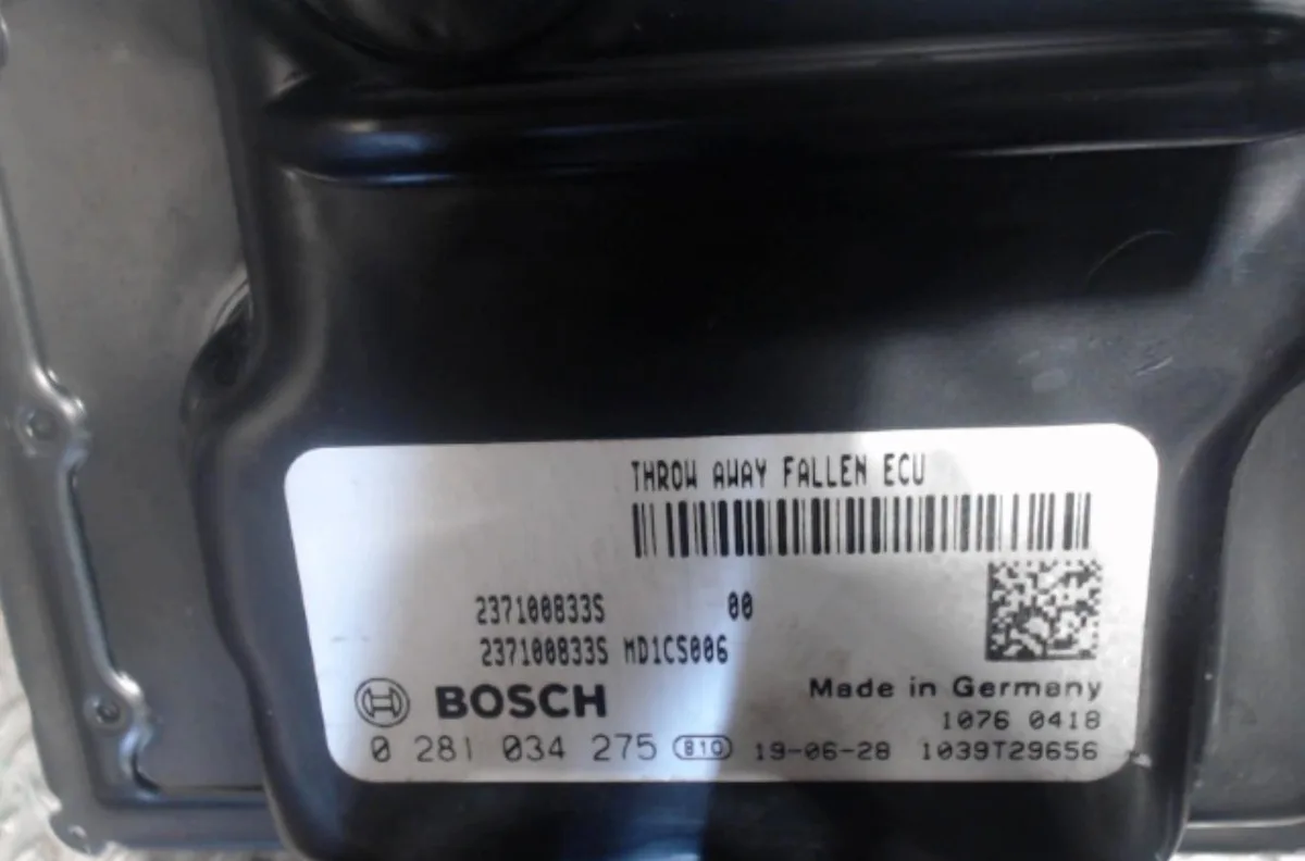 Calculateur moteur Renault CAPTUR II (HF_) Blue dci 95 (hfaf) (2020) occasion