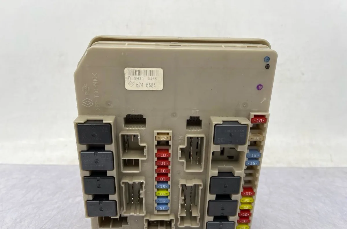 Calculateur moteur RENAULT CLIO 3 PHASE 1 occasion