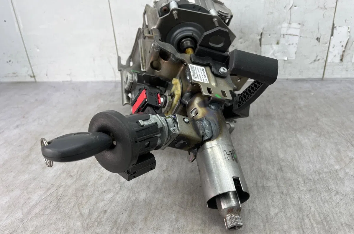 Calculateur moteur RENAULT CLIO 3 PHASE 2 occasion