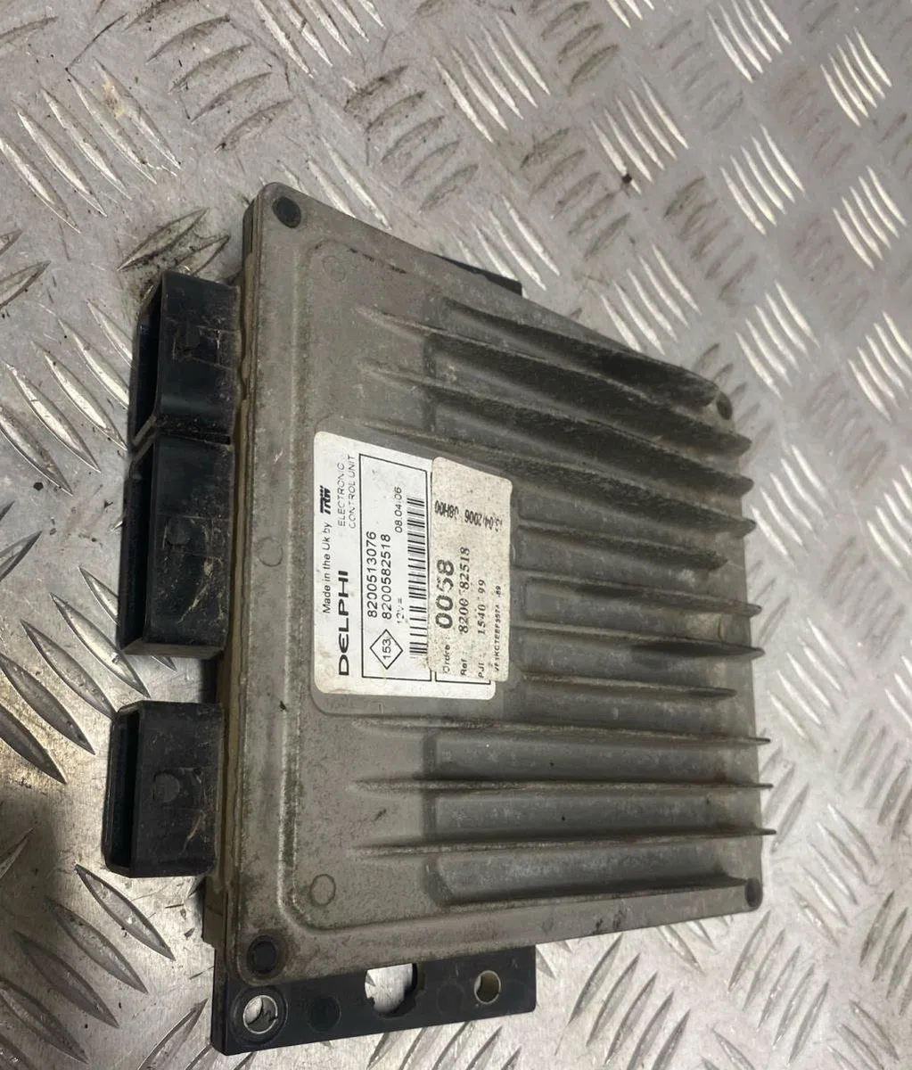Calculateur moteur RENAULT KANGOO 1 PHASE 2 occasion — photo 3