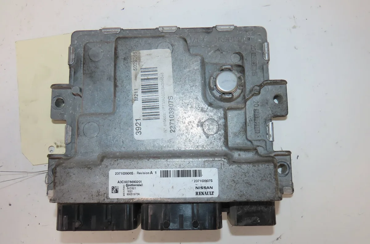 Calculateur moteur Renault MASTER III Camionnette (FV) 2.3 dci 150 fwd (fv0f, fv03) (2013) occasion