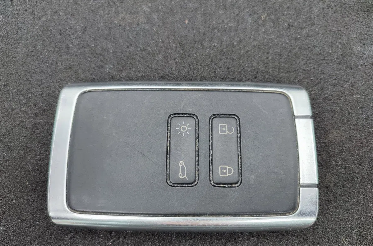 Calculateur moteur RENAULT MEGANE 4 PHASE 1 occasion — photo 3