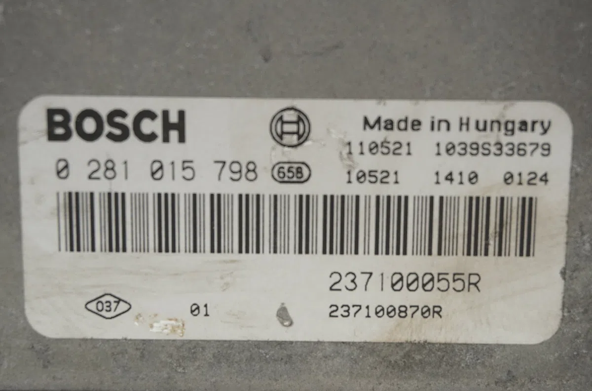 Calculateur moteur Renault MEGANE II Break (KM0-1_) 1.9 dci (2005-2009) occasion — photo 3