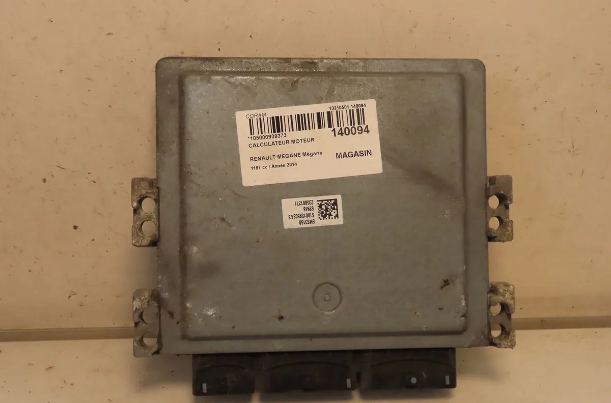 Calculateur moteur Renault MEGANE III 3-5 portes (BZ0-1_, B3_) 1.2 tce (bz16, bz28) (2013) occasion
