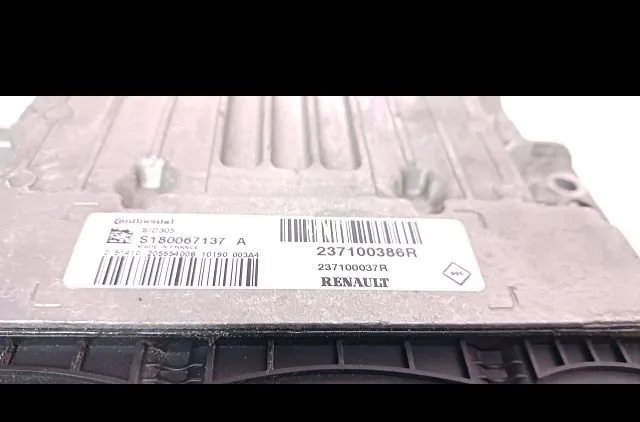 Calculateur moteur Renault MEGANE III 3-5 portes (BZ0-1_, B3_) 1.5 dci (bz09, bz0d, bz1w, bz29, bz14) (2009) 5 portes oc