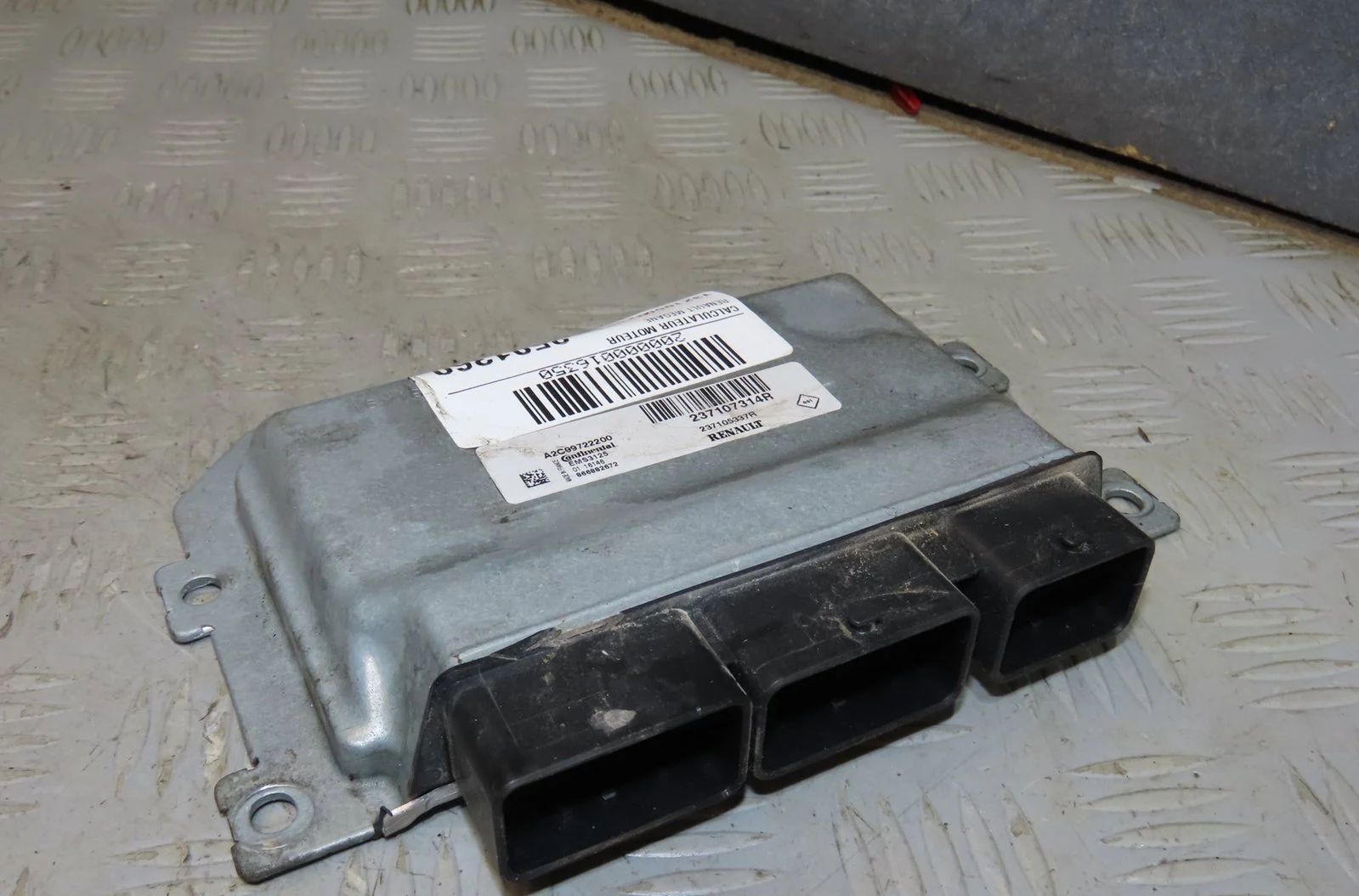 Calculateur moteur Renault MEGANE III Coupé (DZ0-1_) 2.0 r.s. (2008) occasion