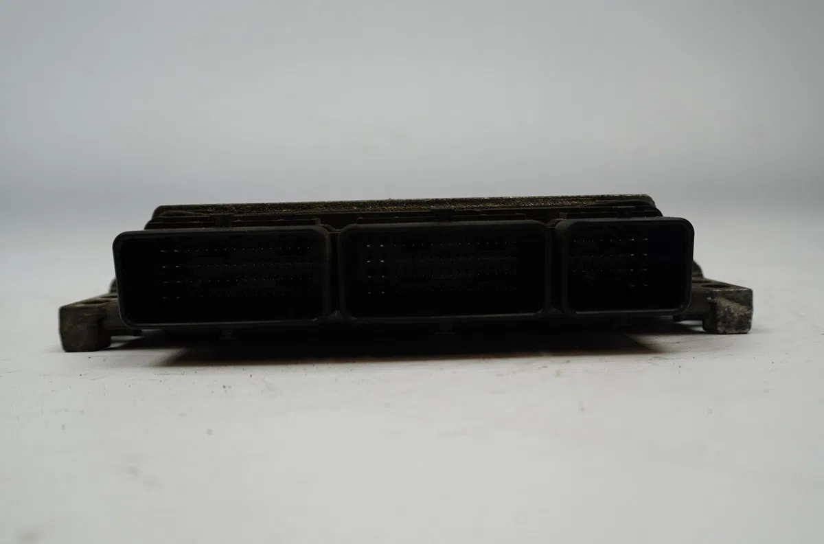 Calculateur moteur Renault MEGANE III Grandtour (KZ0-1) 1.5 dci (kz09, kz0d, kz1g, kz29, kz14, kz1w, kz10, kz1f,... (2009) 5 portes occasion — photo 2