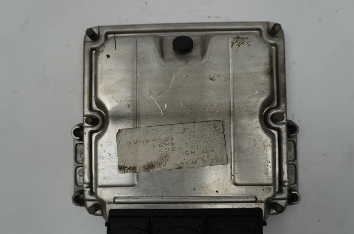 Calculateur moteur Renault SCÉNIC I Monospace (JA0-1_, FA0_) 1.9 dci (ja05, ja1f) (1999-2003) 5 portes occasion