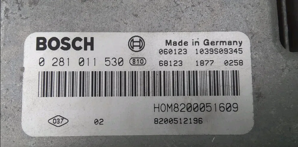 Calculateur moteur Renault TRAFIC II Camionnette (FL) 1.9 dci 80 (fl0b) (2001-2006) occasion — photo 3