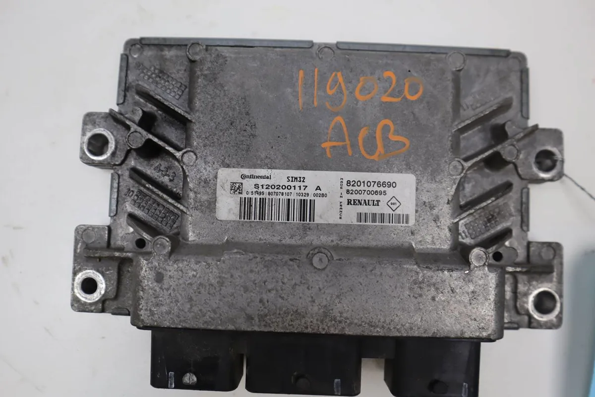Calculateur moteur Renault TWINGO II (CN0_) 1.2 16v (cn04, cn0a, cn0b) (2007-2014) 3 portes occasion
