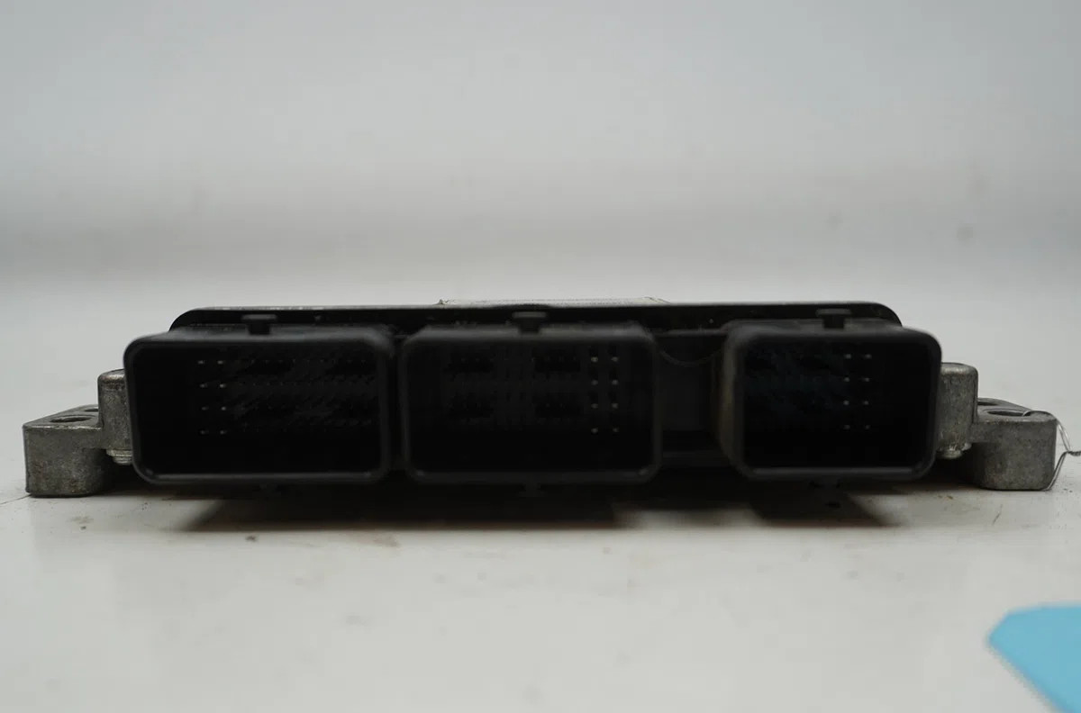 Calculateur moteur Renault TWINGO II (CN0_) 1.5 dci 75 (2010) 3 portes occasion