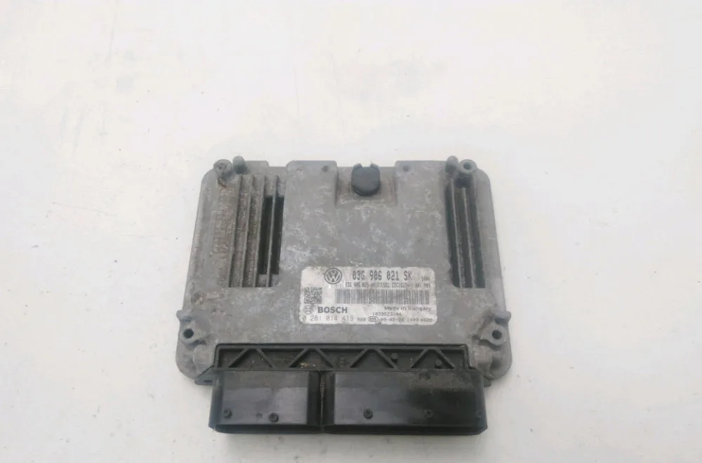 Calculateur moteur Seat ALTEA XL (5P5, 5P8) 1.9 tdi (2006-2010) 5 portes occasion