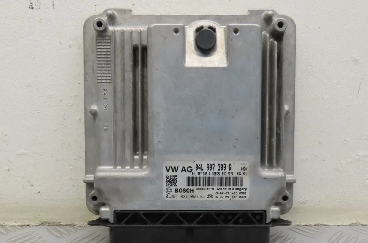 Calculateur moteur Seat LEON (5F1) 2.0 tdi (2012-2020) 5 portes occasion