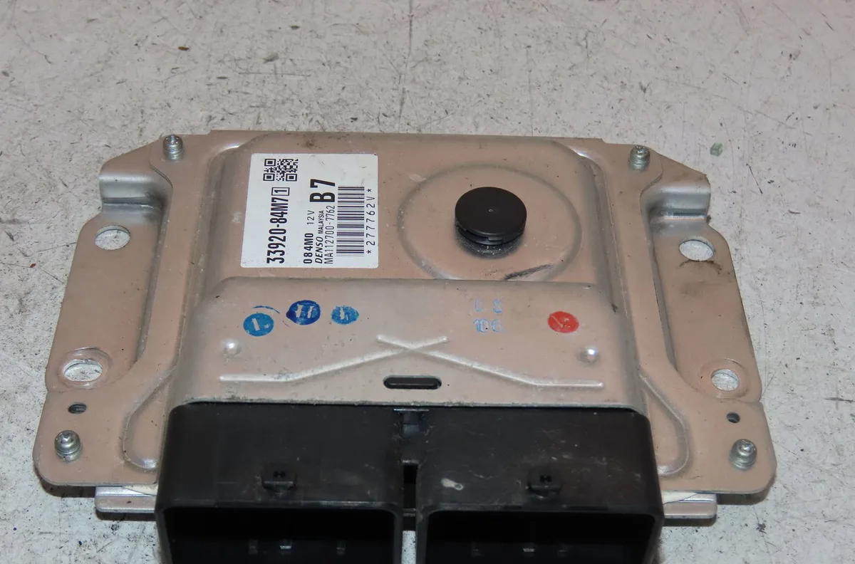 Calculateur moteur Suzuki CELERIO (LF) 1.0 (avk310) (2014) 5 portes occasion