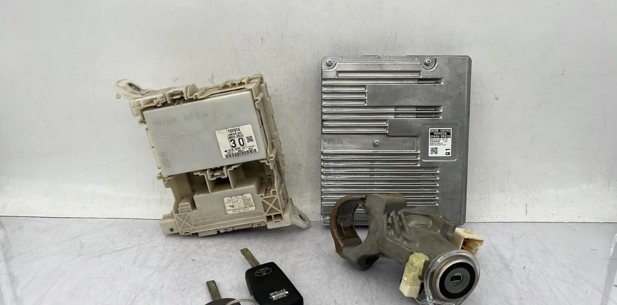 Calculateur moteur TOYOTA HILUX 5 PHASE 1 occasion