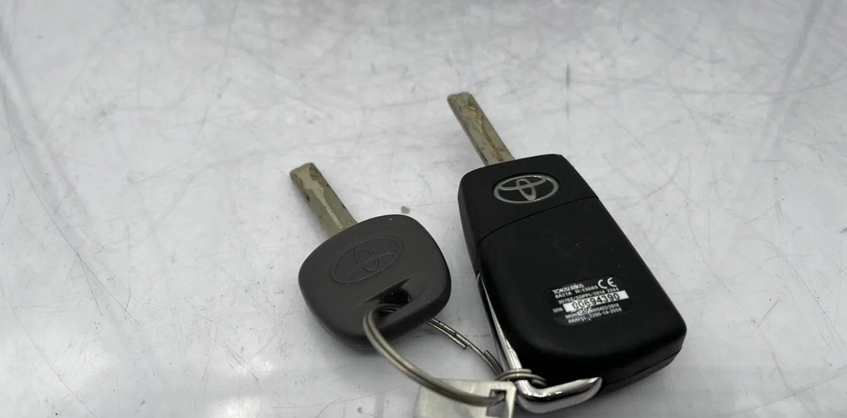 Calculateur moteur TOYOTA HILUX 5 PHASE 1 occasion — photo 3
