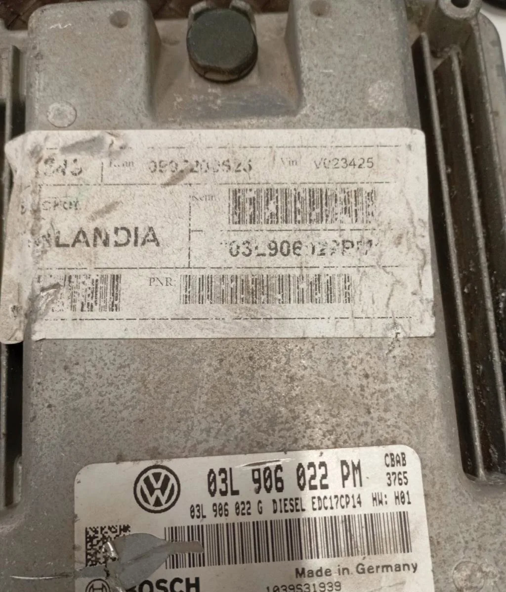 Calculateur moteur Volkswagen EOS (1F7, 1F8) 2.0 tdi 16v (2008-2015) occasion