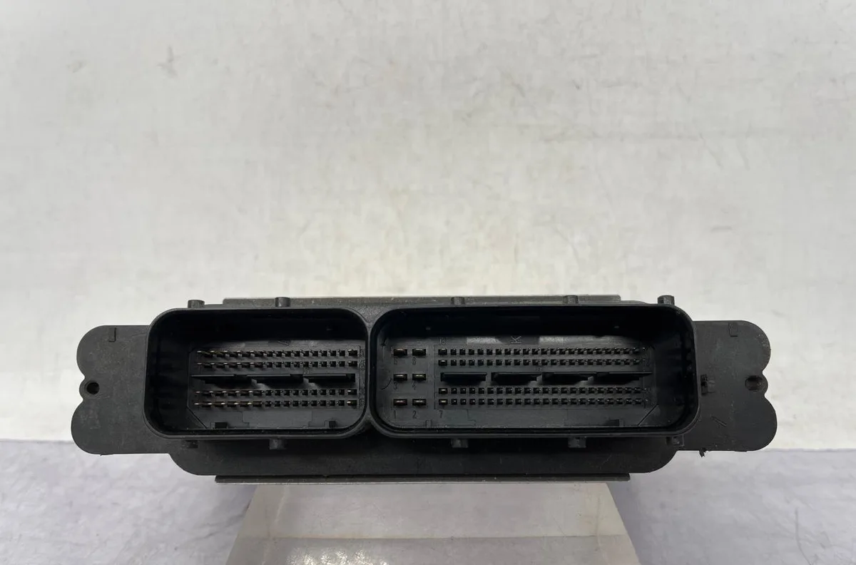 Calculateur moteur VOLKSWAGEN GOLF SPORTSVAN PHASE 1 occasion