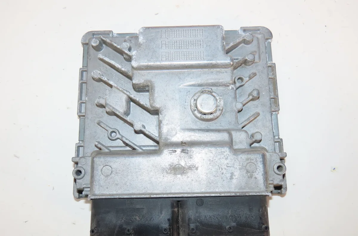 Calculateur moteur Volkswagen GOLF VII (5G1, BQ1, BE1, BE2) 2.0 r 4motion (2013-2020) occasion