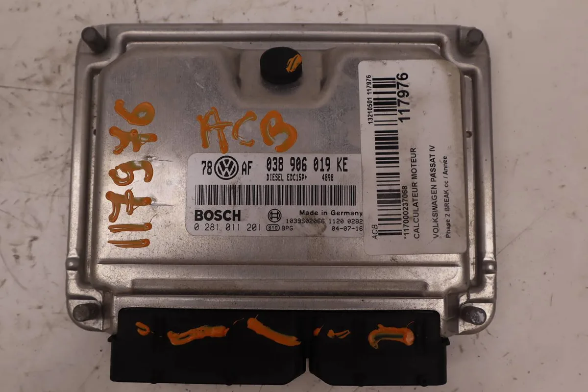 Calculateur moteur Volkswagen PASSAT B5.5 Variant (3B6) 1.9 tdi (2000-2005) 5 portes occasion