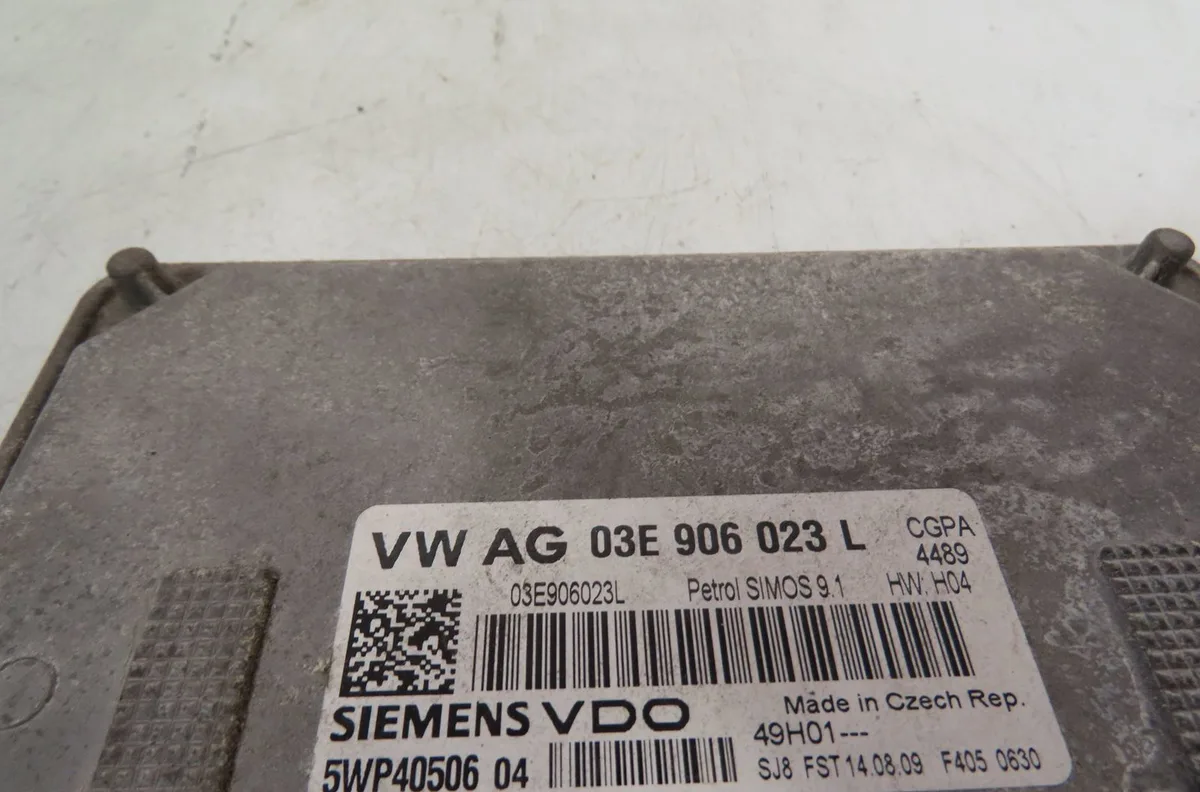 Calculateur moteur VOLKSWAGEN POLO 2009 occasion