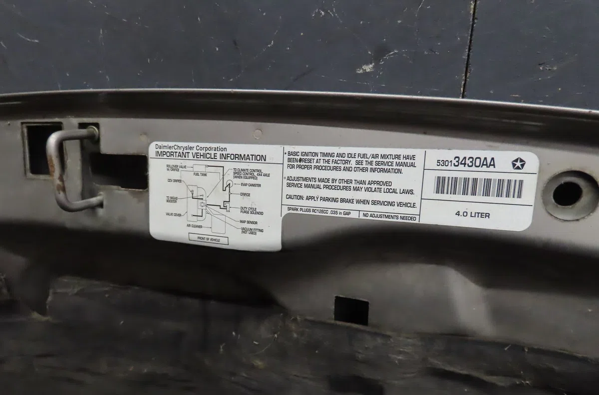 Capot Jeep GRAND CHEROKEE II (WJ, WG) 4.0 4x4 (1999-2005) occasion