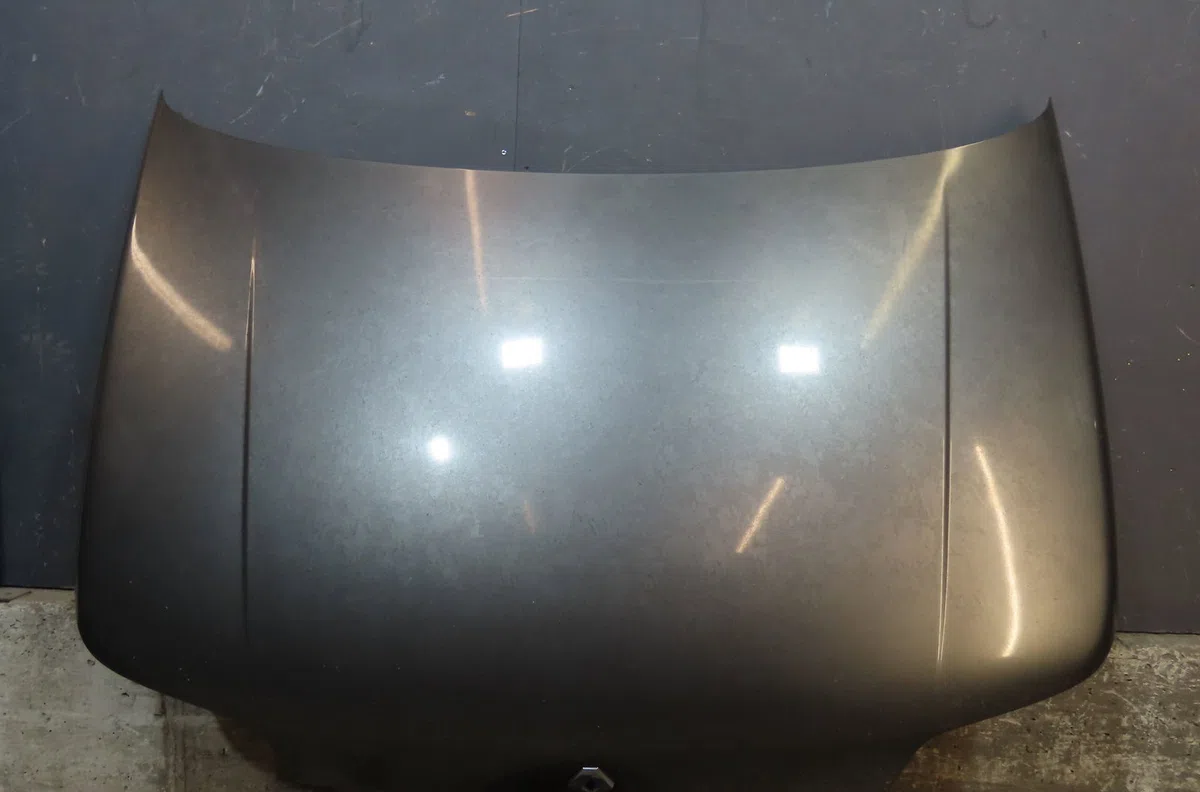 Capot Renault CLIO I (B-C57_, 5-357_) 1.2 (b-c-s57a, b-c57s, 5-357f, 5-357j, 5-357l, 5-357r) (1990-1998) 5 portes occasi