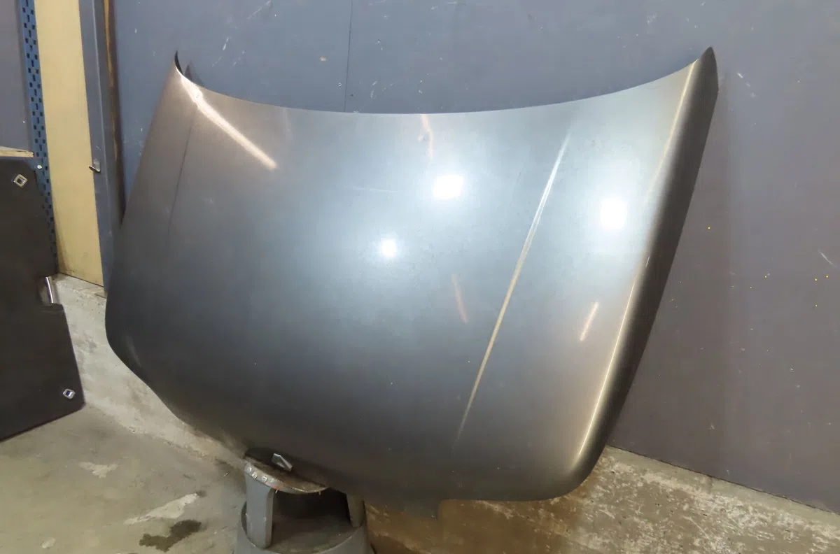 Capot Renault CLIO I (B-C57_, 5-357_) 1.2 (b-c-s57a, b-c57s, 5-357f, 5-357j, 5-357l, 5-357r) (1990-1998) 5 portes occasi