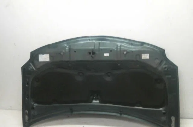 Capot Toyota AURIS (_E15_) 1.4 d-4d (nde150_) (2007-2012) 3 portes occasion