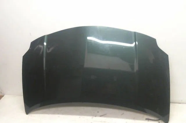 Capot Toyota AURIS (_E15_) 1.4 d-4d (nde150_) (2007-2012) 3 portes occasion