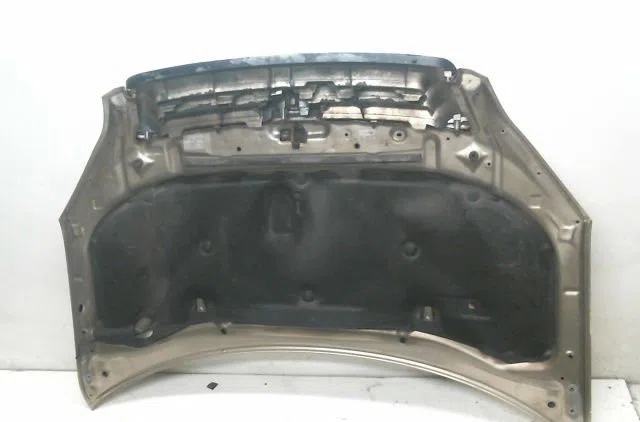 Capot Toyota AVENSIS VERSO (_M2_) 2.0 d (clm20_) (2001-2005) occasion