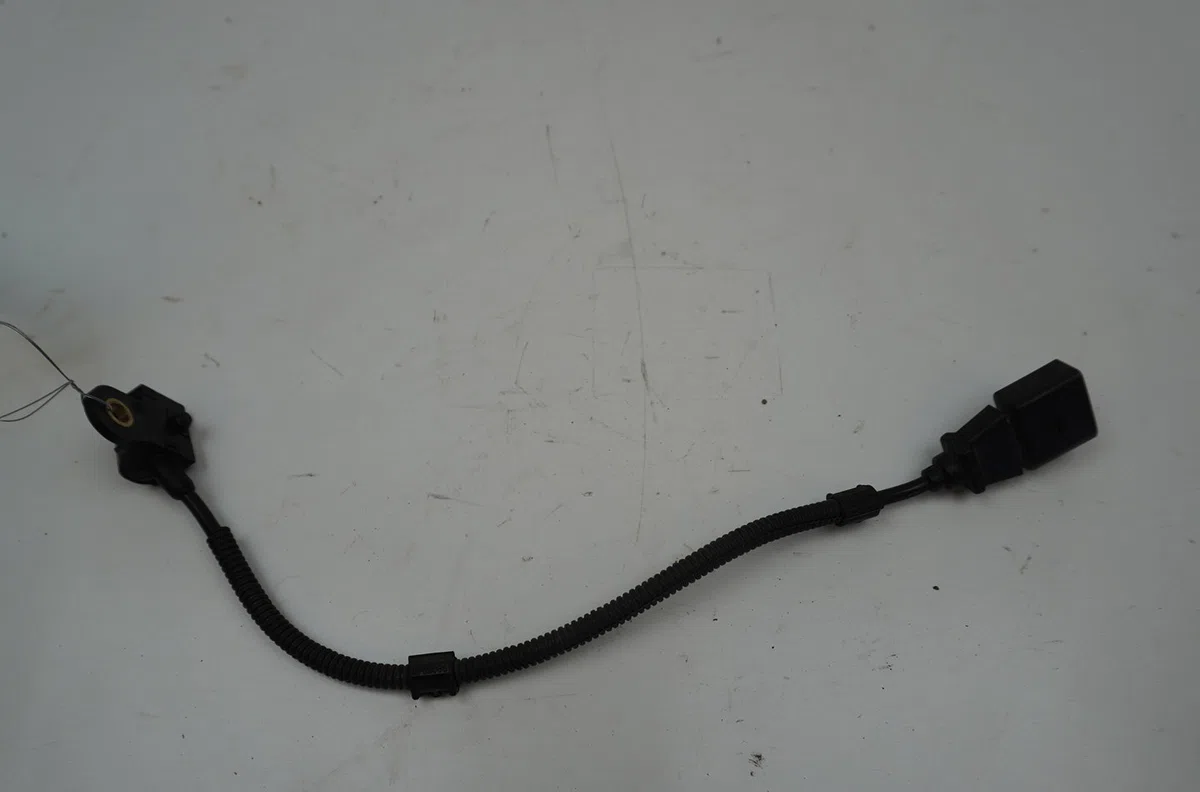 Capteur arbre a cames Volkswagen POLO V (6R1, 6C1) 1.6 tdi (2009) 5 portes occasion — photo 2