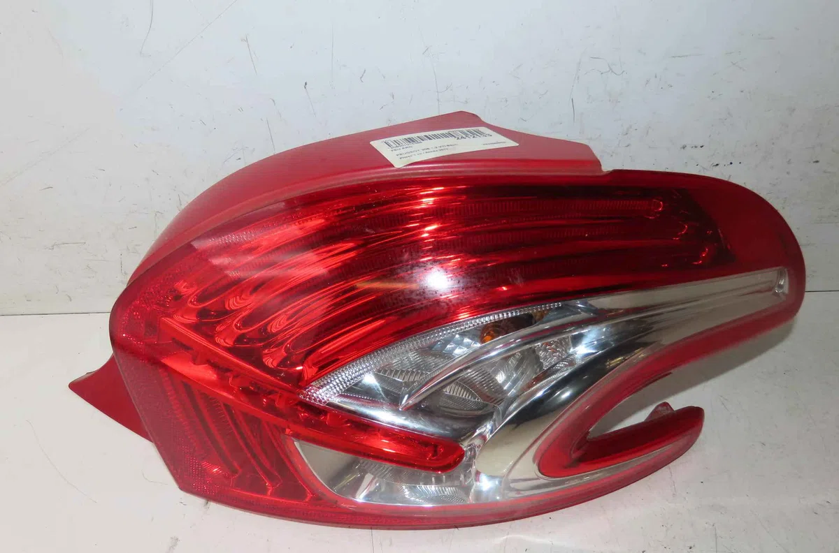 Catadioptre arg PEUGEOT 208 I occasion