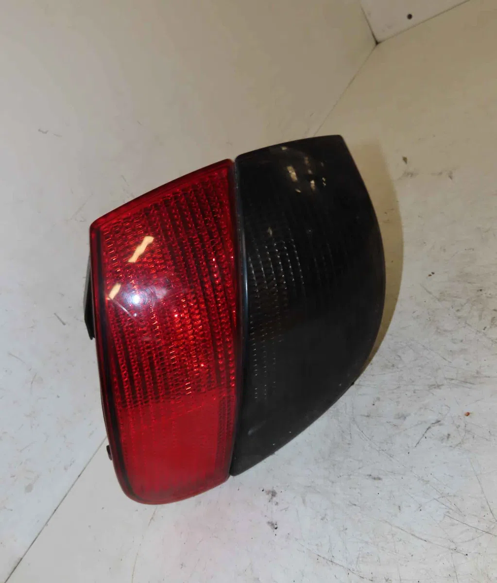 Catadioptre arg PEUGEOT 406 occasion — photo 4