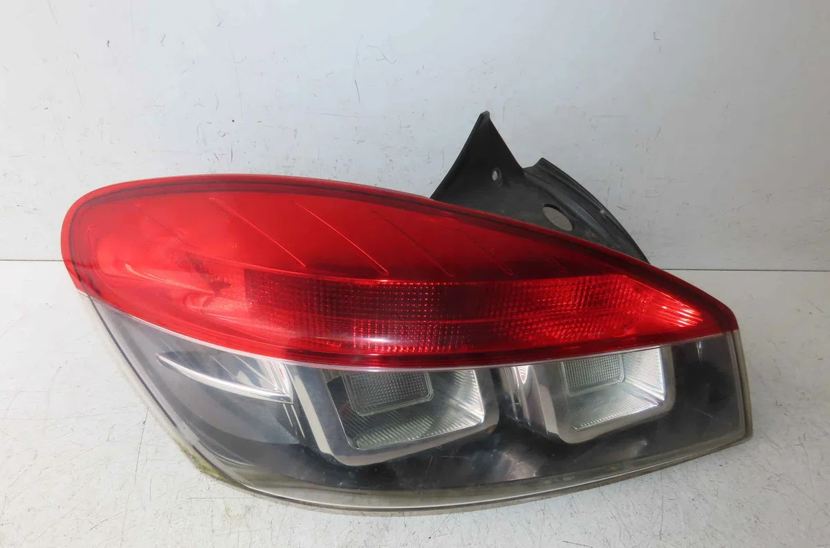 Catadioptre arg RENAULT MEGANE III occasion