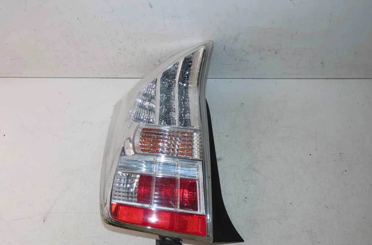 Catadioptre arg TOYOTA PRIUS III occasion
