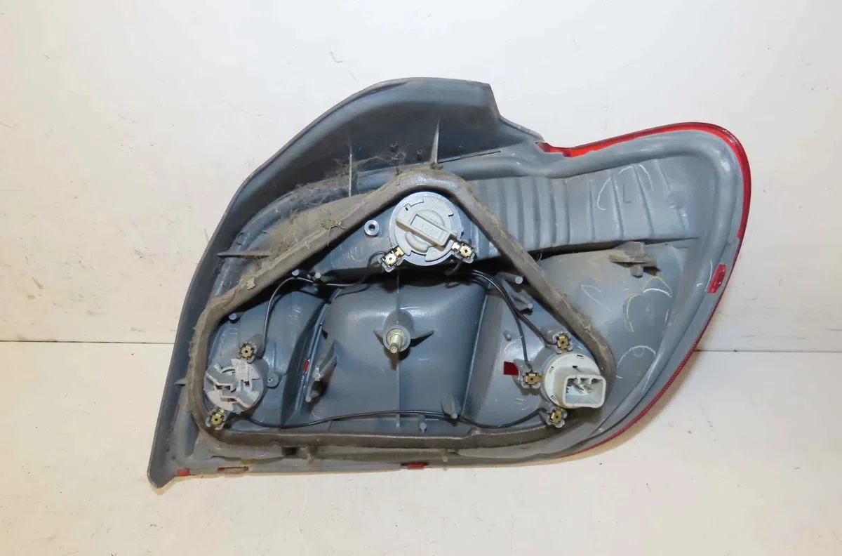 Catadioptre arg TOYOTA YARIS I occasion — photo 2