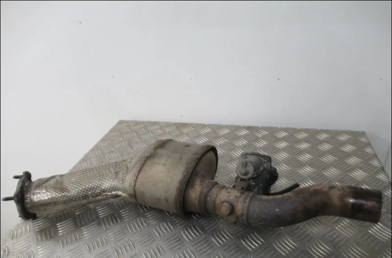 Catalyseur Audi A4 B9 Avant (8W5, 8WD) 2.0 tdi (2015-2018) occasion