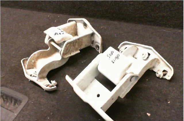 Charniere inf porte battante ard Opel VIVARO B Camionnette (X82) 1.6 cdti (05) (2014-2016) occasion