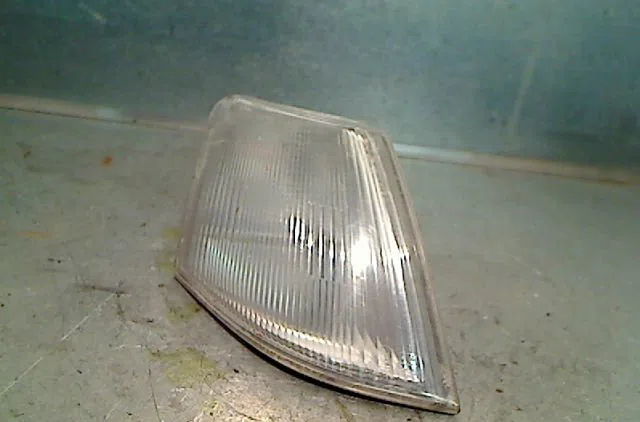 Clignotant droit CITROEN XANTIA Phase 1 03-1993--06-1998 occasion