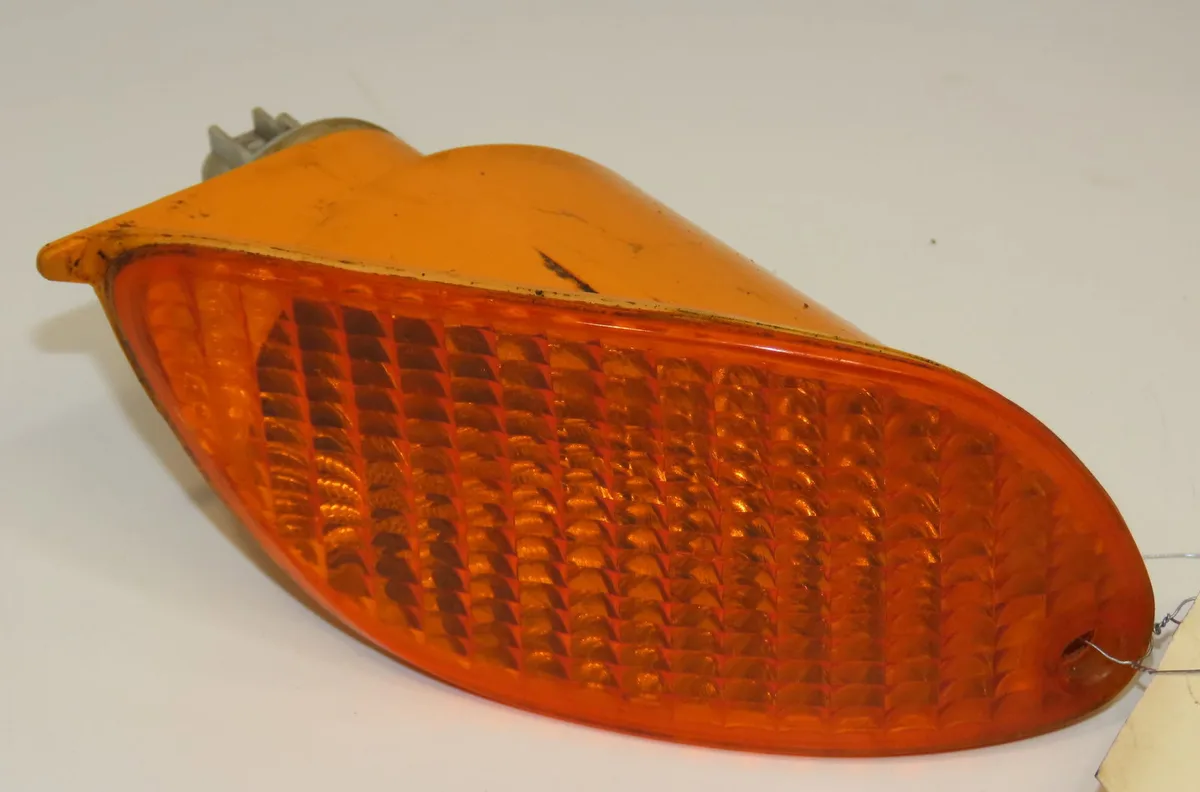 Clignotant droit Ford FOCUS I (DAW, DBW) 1.4 16v (1998-2004) occasion