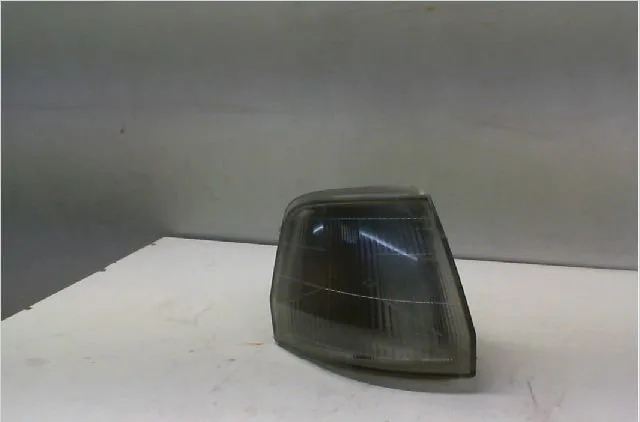 Clignotant droit PEUGEOT 106 Phase 1 09-1991--04-1996 1.0i occasion