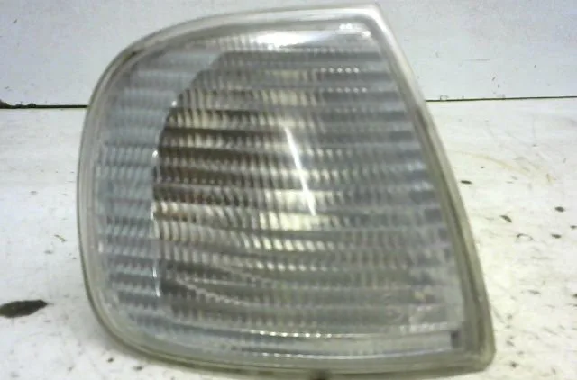 Clignotant droit Seat CORDOBA (6K1, 6K2) 1.9 sdi (1996-1999) occasion